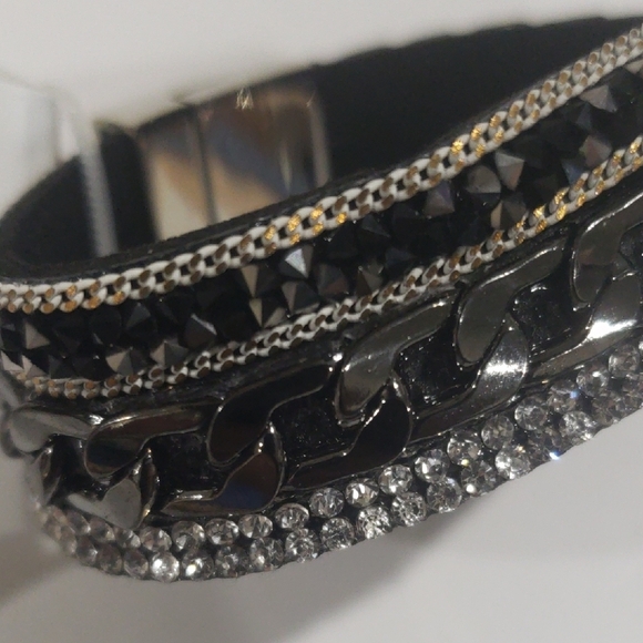 Elegant Black Bracelet Silver & Crystal Accents Magnetic Closure Women's Jewelry - Picture 2 of 5